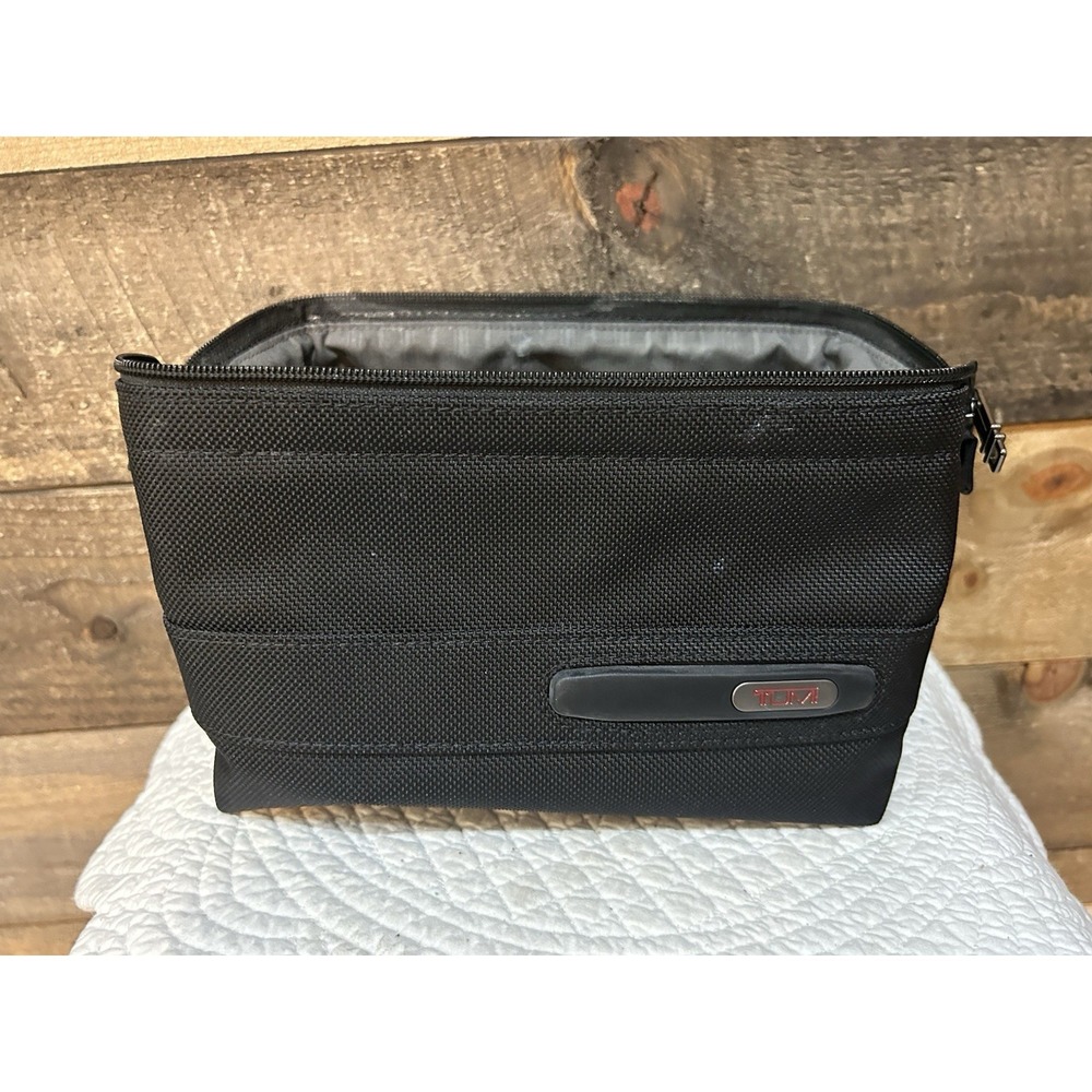 Tumi Black Travel Toiletry Bag Top Zip 10"x8"x4" - Picture 4 of 8